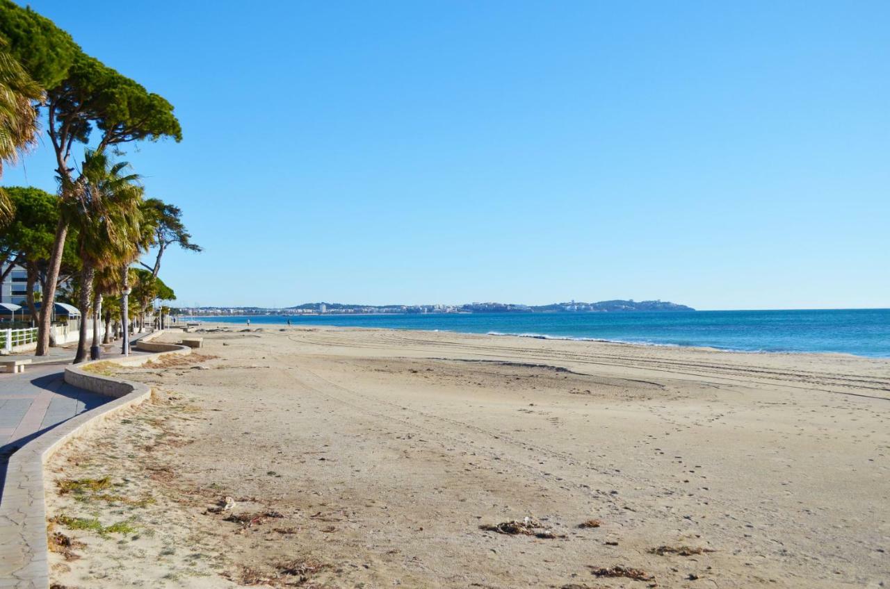 Golive Esquirol Beach Cambrils Luaran gambar